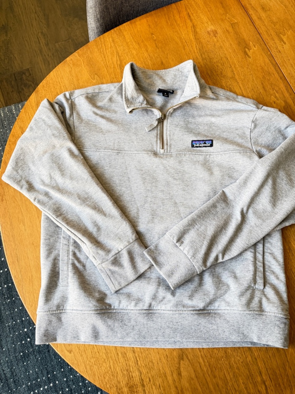 Organic Patagonia Women’s Heather Light Gray Quarter-Zip Pullover Medium